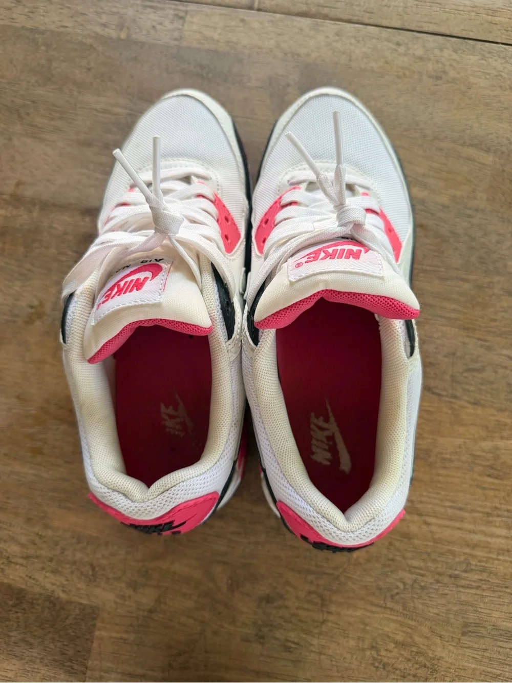 Nike Air Max 90 White Pink & Black Air Max Trainers - Picture 4 of 6